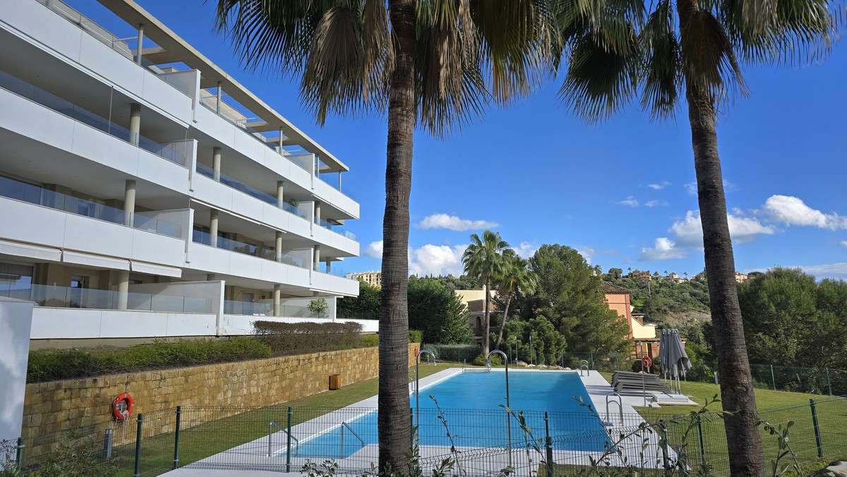 3-bed Apartment in Benahavís