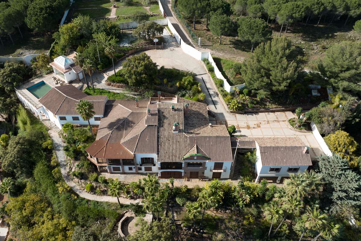 13-bed Villa in Centro