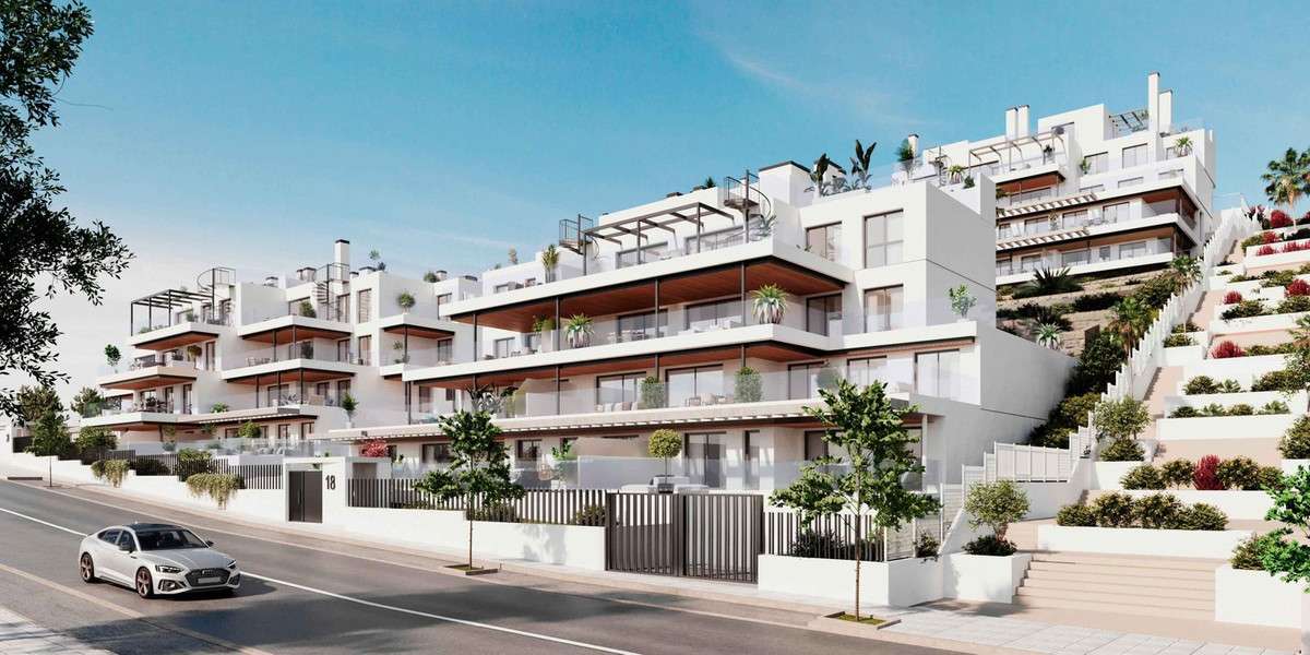 2-bed Apartment in Estepona
