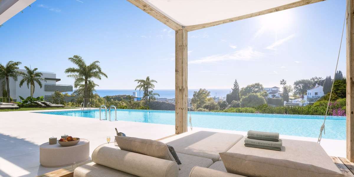 2-bed Apartment in Los Monteros