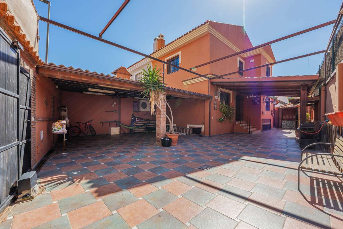 6-bed Townhouse in Málaga