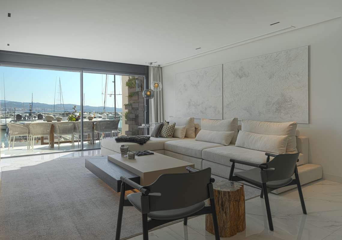 3-bed Apartment in Nueva Andalucía