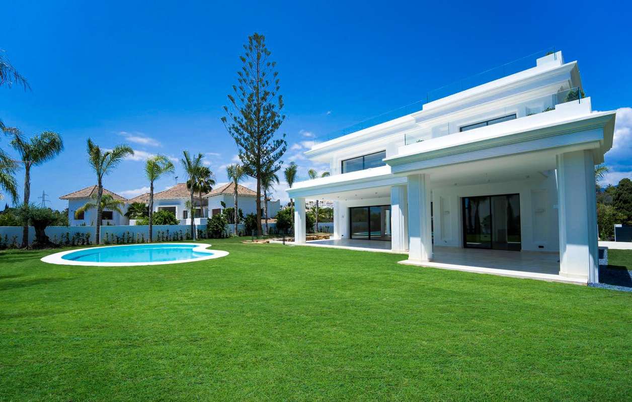6-bed Villa in Marbella