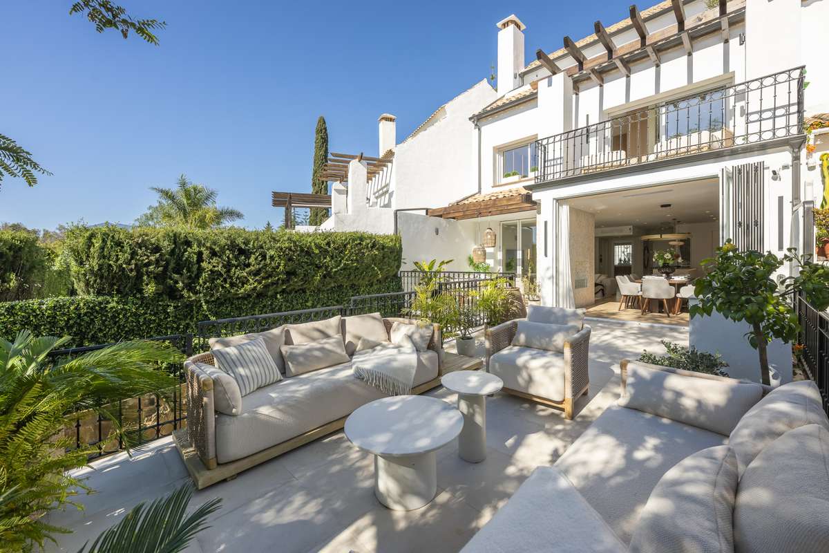 5-bed Townhouse in Marbella
