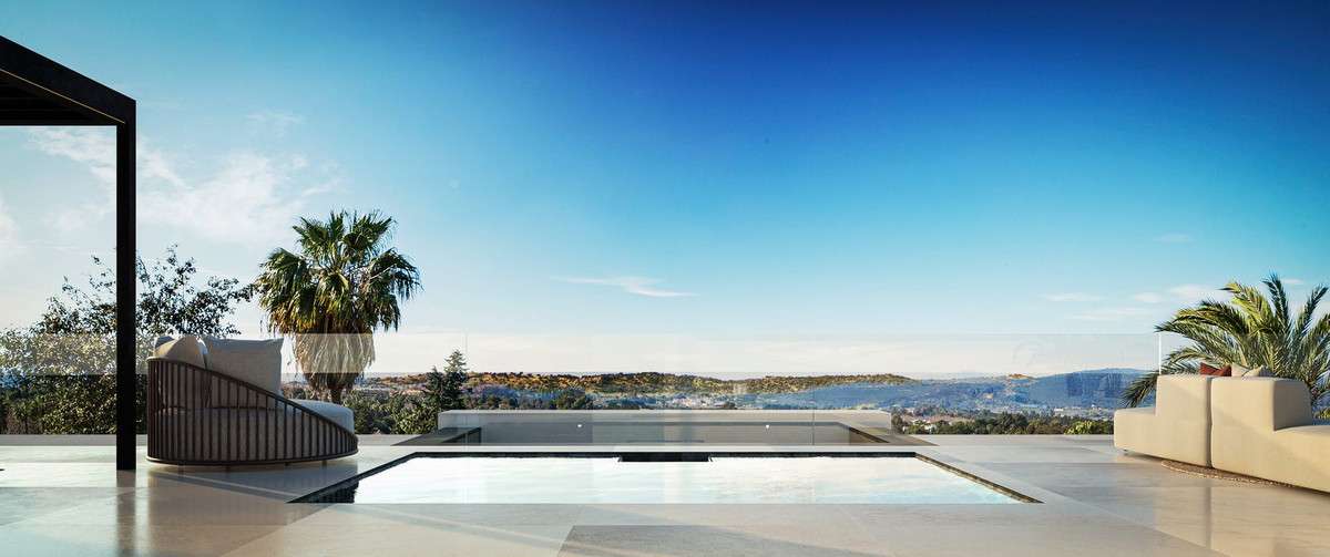 5-bed Villa in Estepona
