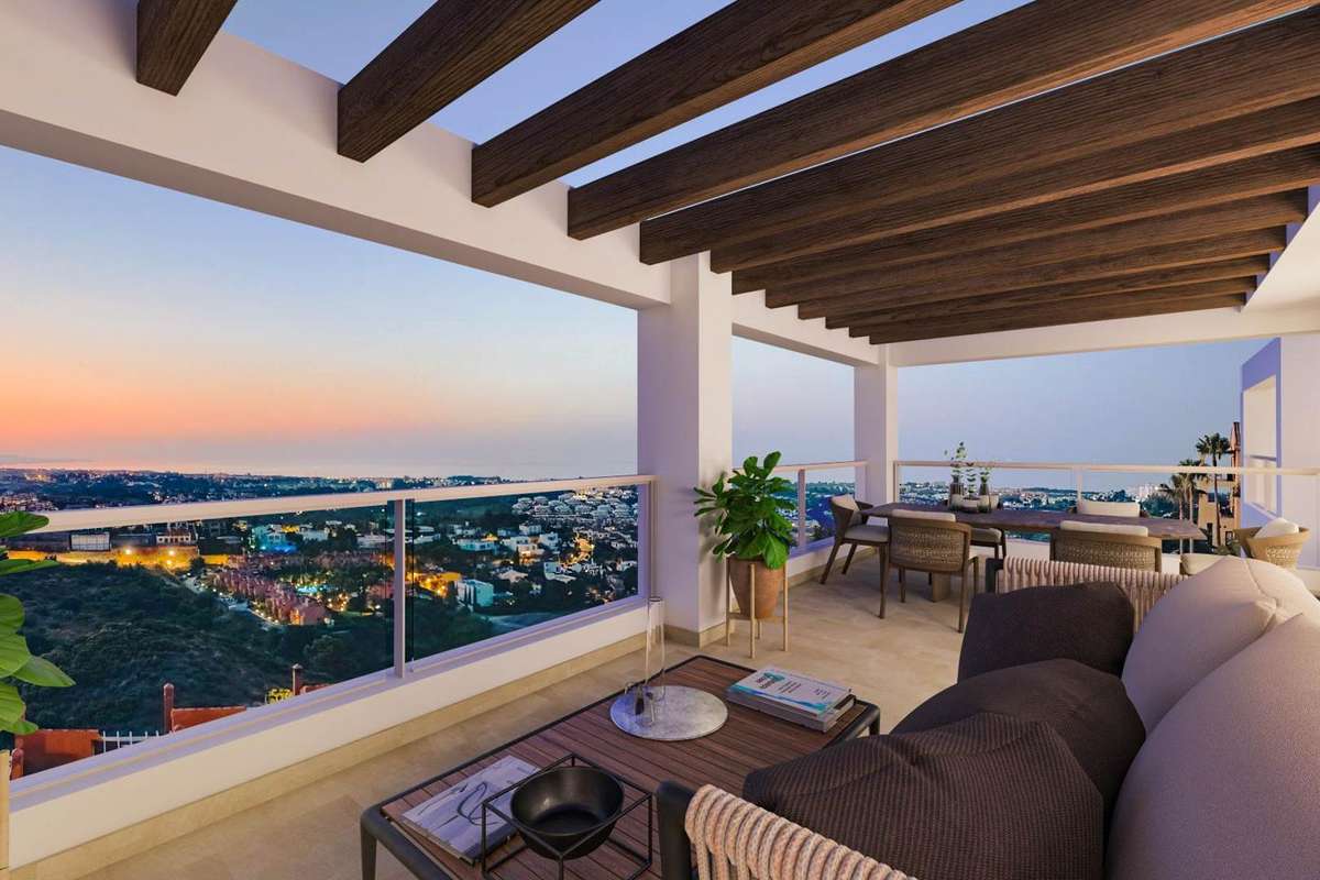 2-bed Apartment in Estepona