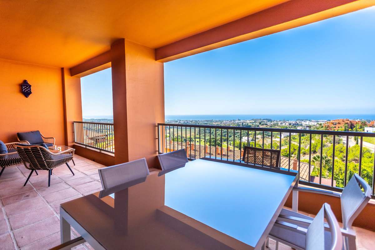 2-bed Apartment in Benahavís