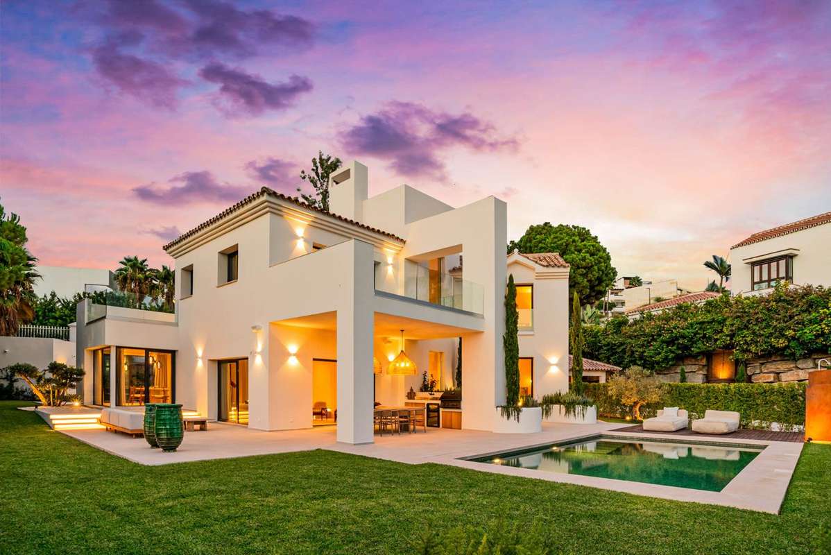 4-bed Villa in Benahavís