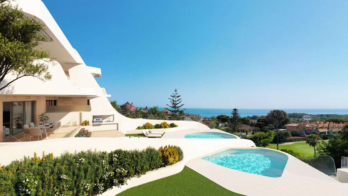 3-bed Apartment in Marbella Este