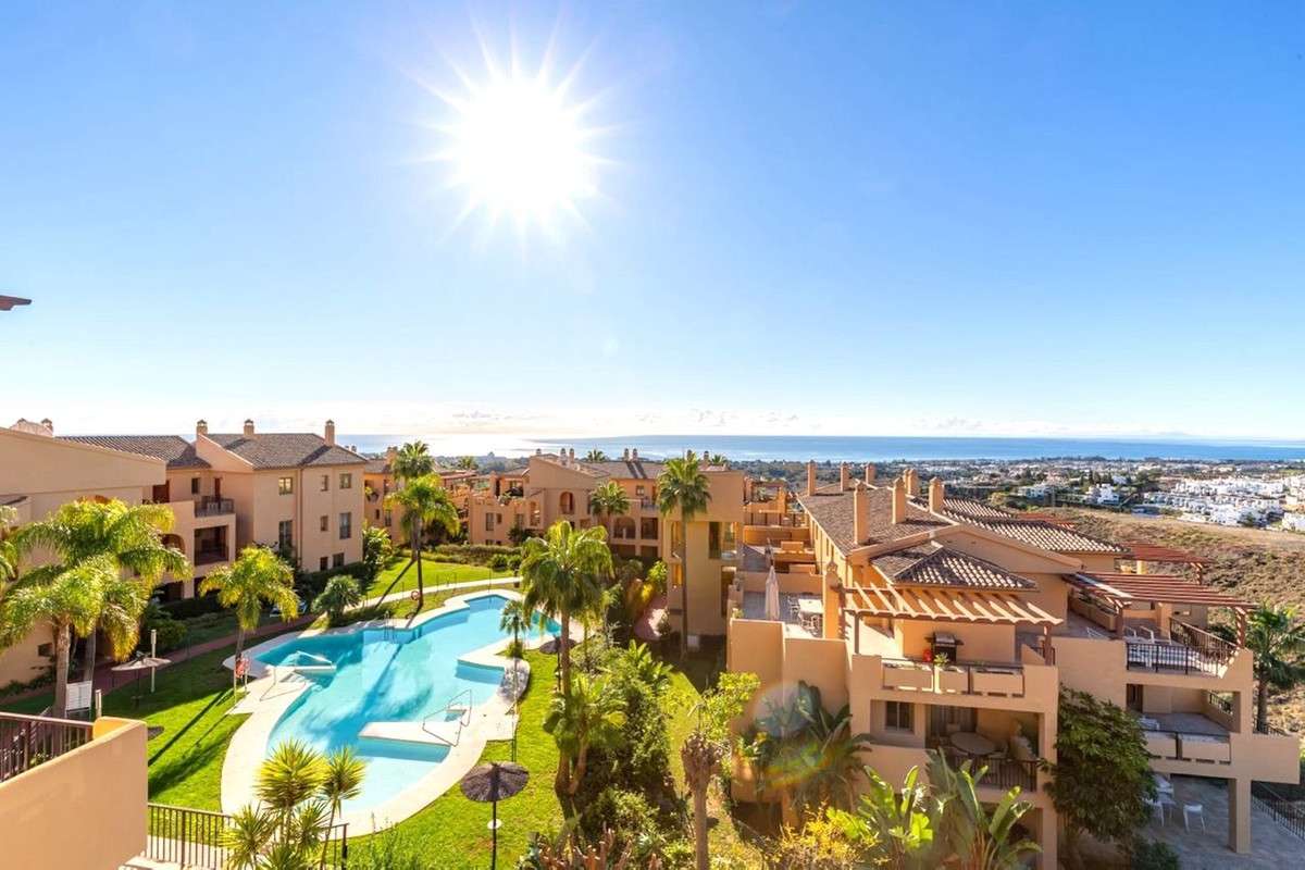 2-bed Apartment in Estepona