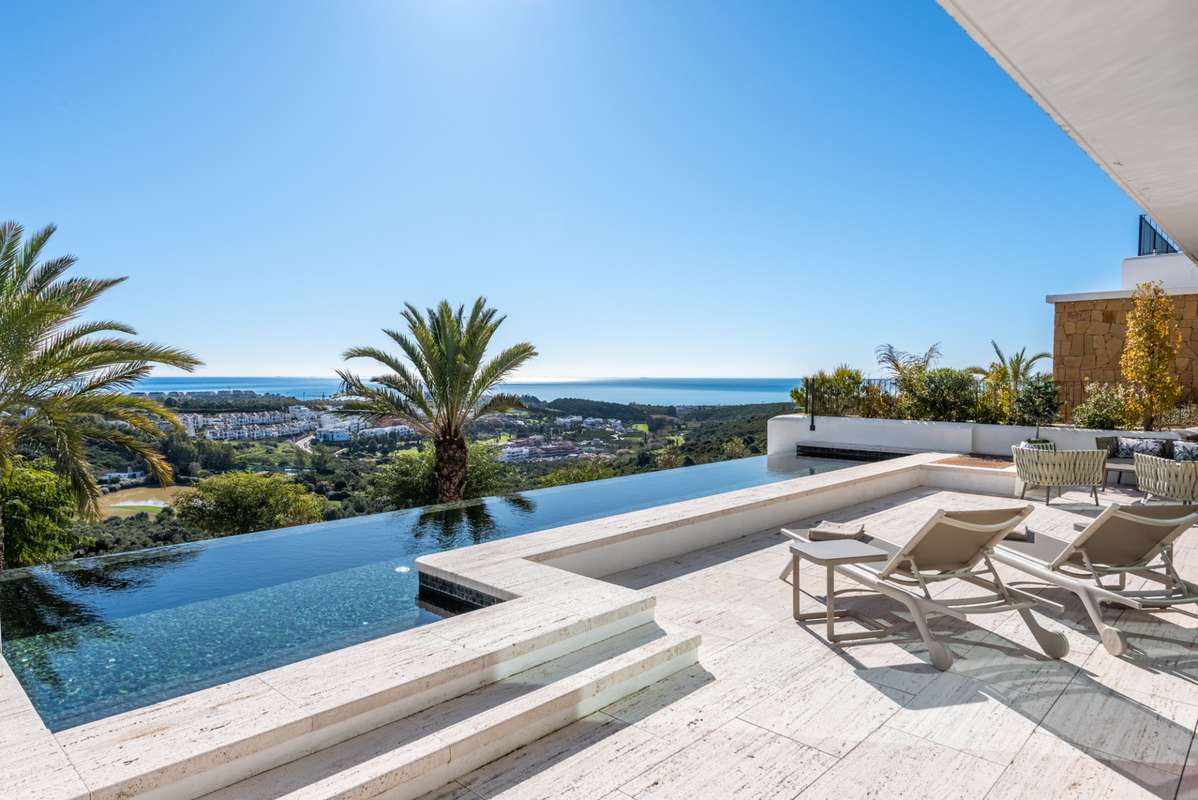 3-bed Apartment in Casares