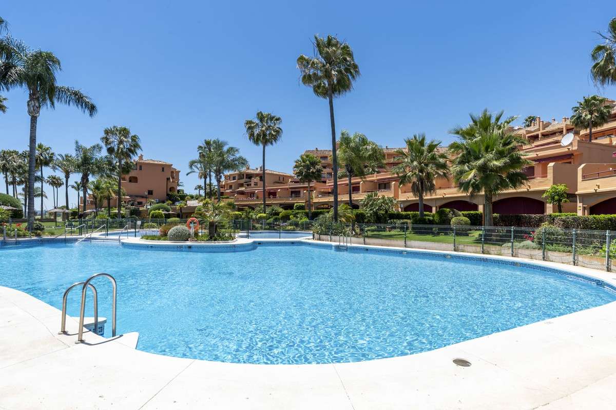 3-bed Apartment in Estepona
