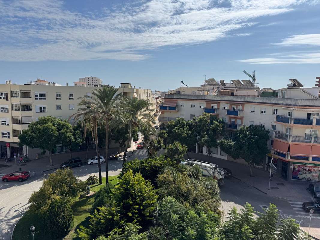 4-bed Apartment in Estepona