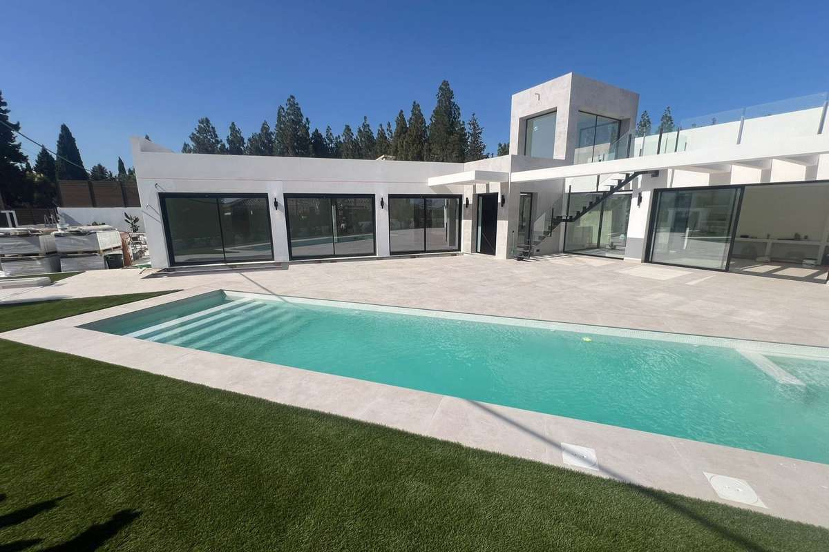 6-bed Villa in Mijas