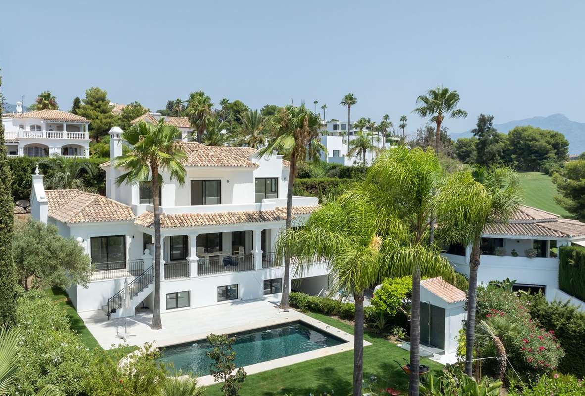 6-bed Villa in Benahavís