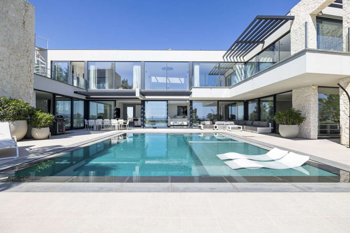 5-bed Villa in Benahavís