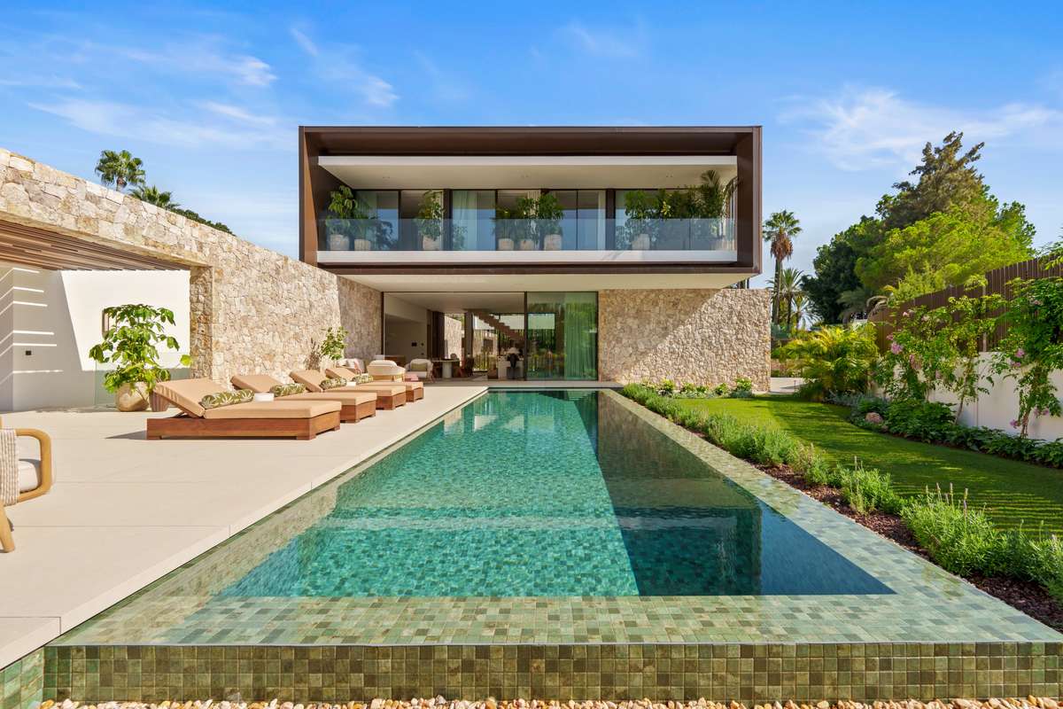 5-bed Villa in Marbella