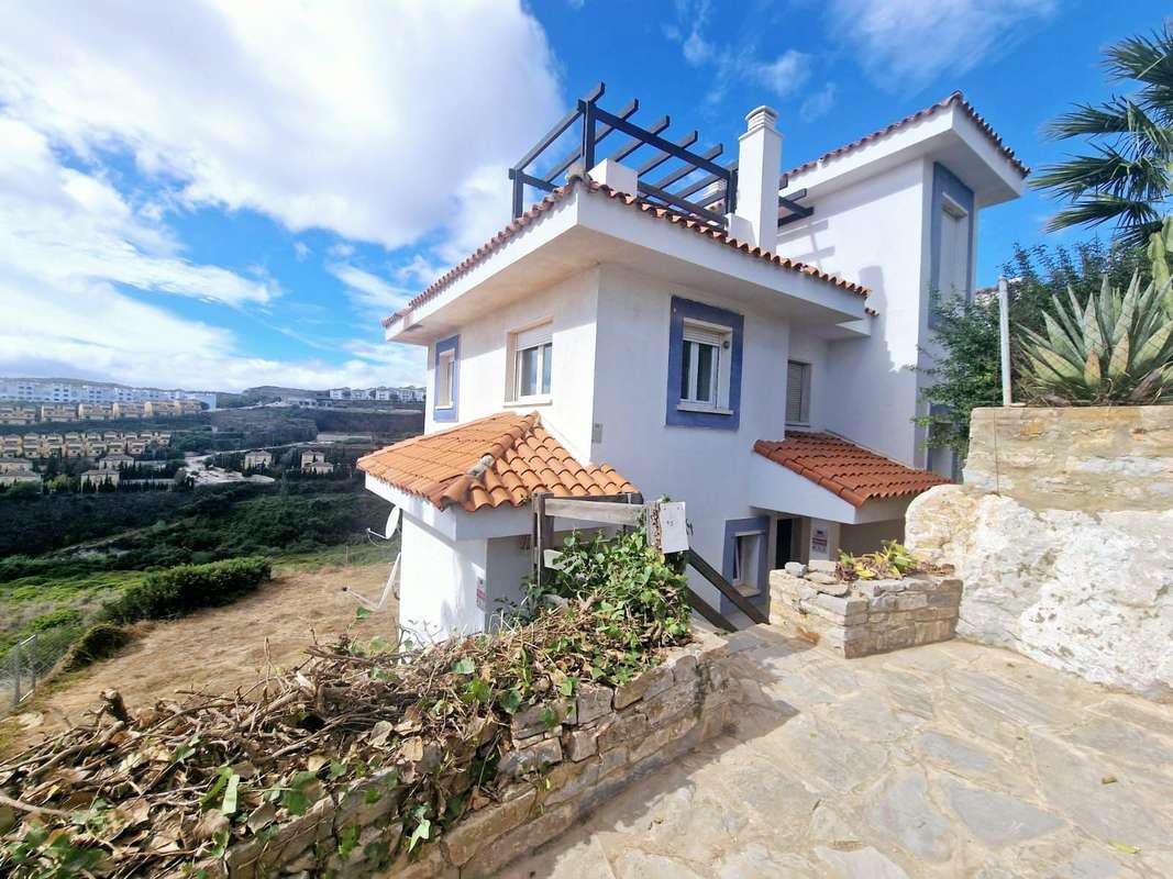 5-bed Villa in Manilva