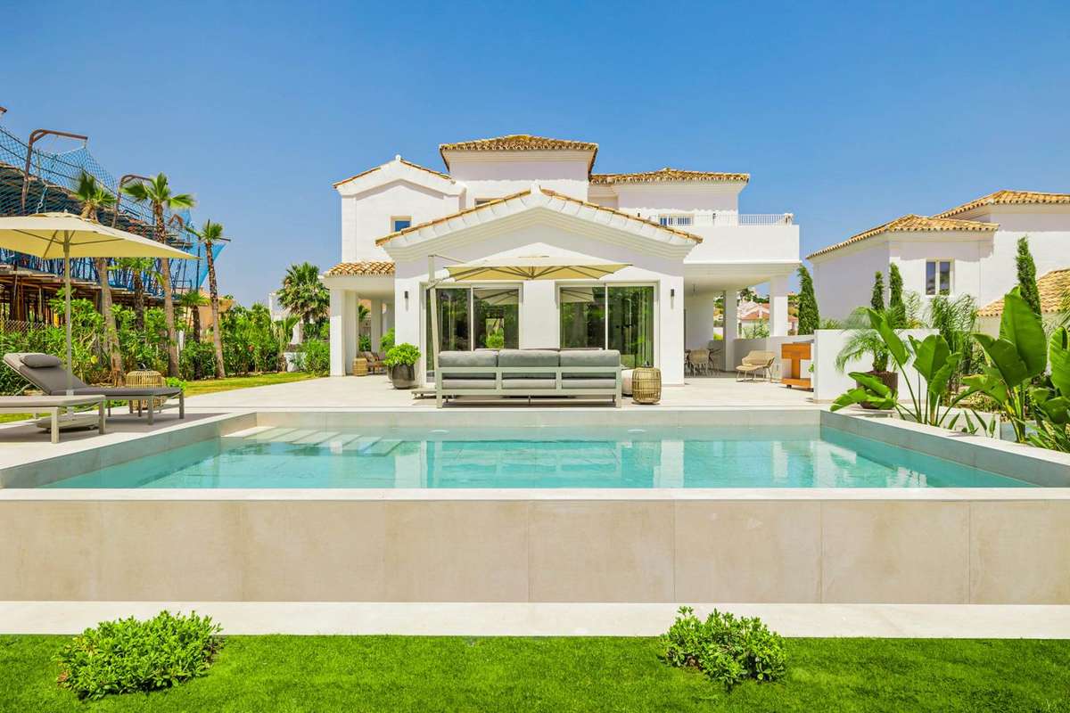 4-bed Villa in Casares