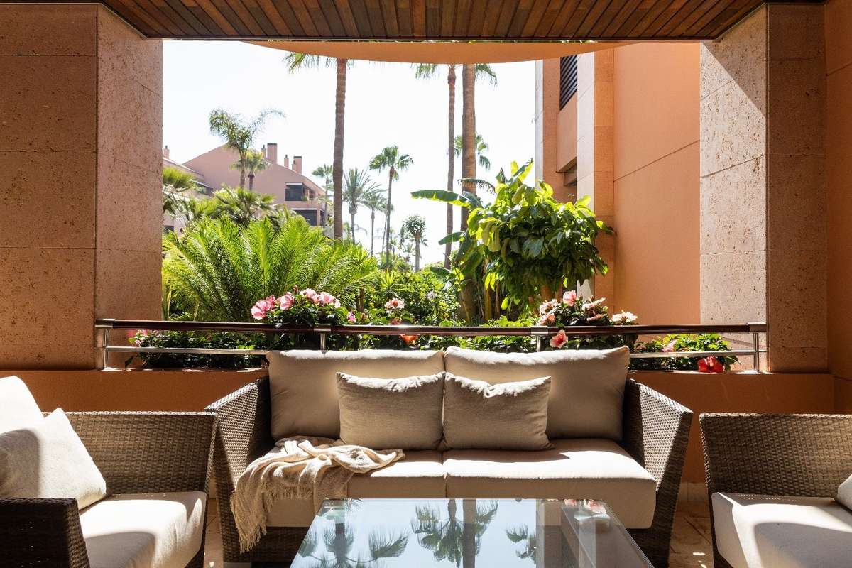 2-bed Apartment in Nueva Andalucía
