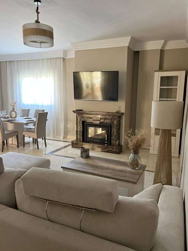 2-bed Apartment in Nueva Andalucía