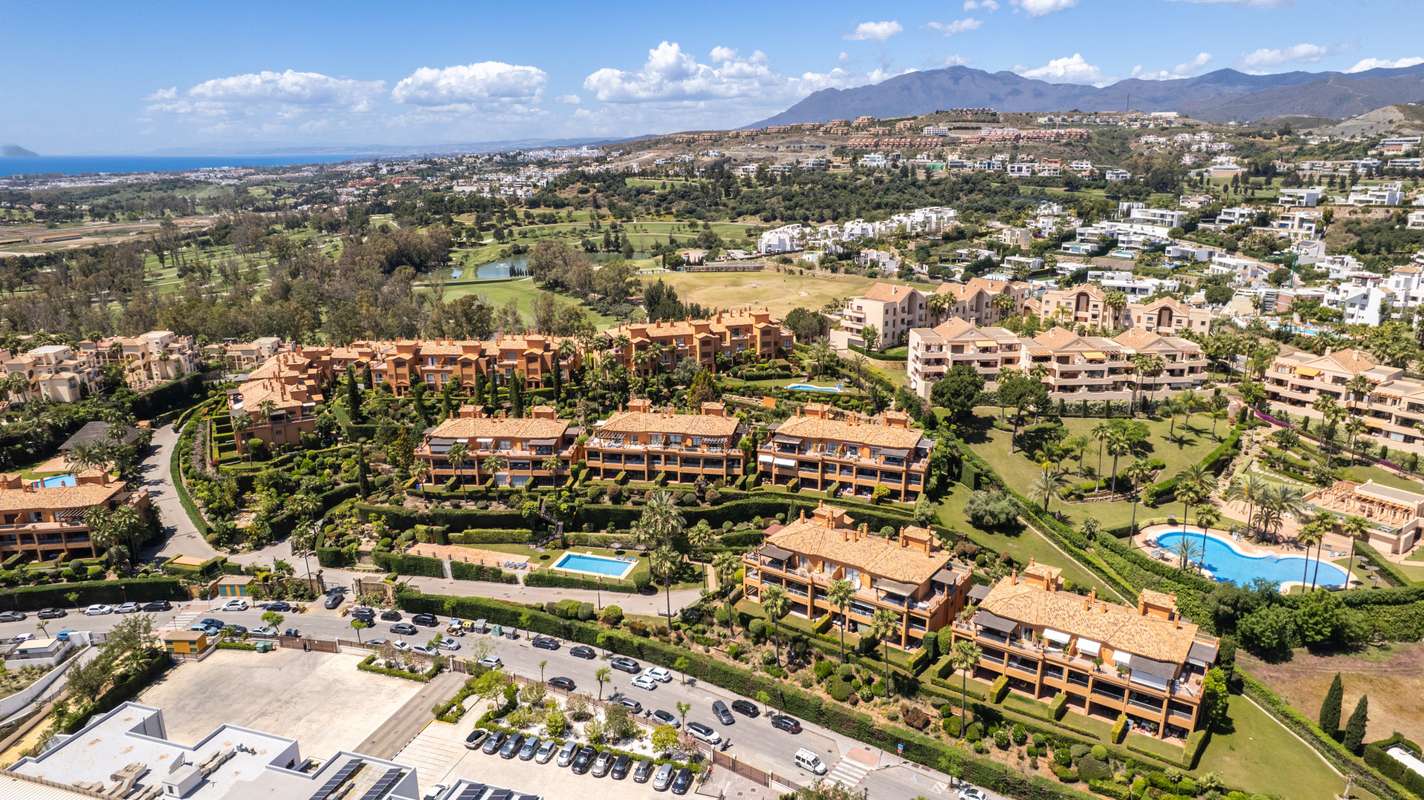 2-bed Apartment in Estepona