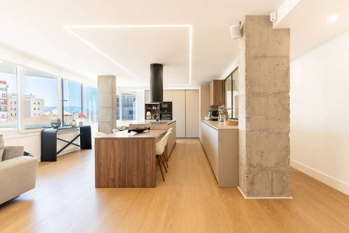 4-bed Apartment in Málaga