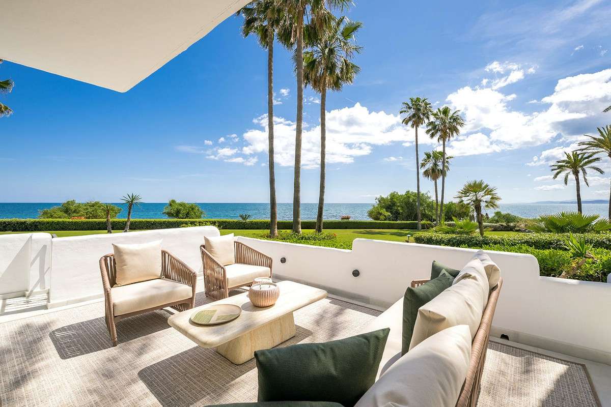 3-bed Apartment in Estepona
