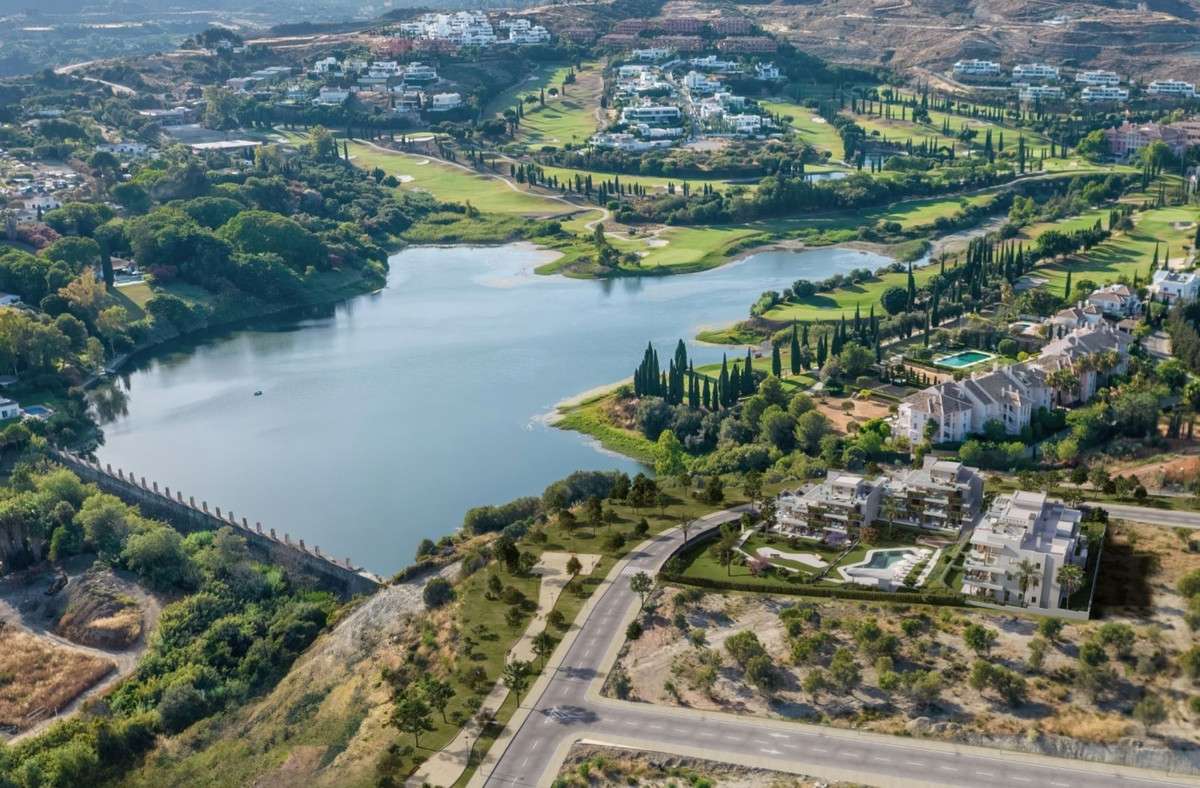 3-bed Apartment in Estepona