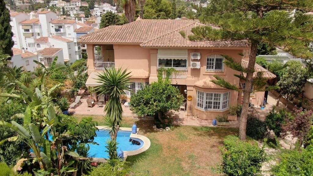 4-bed Villa in Mijas