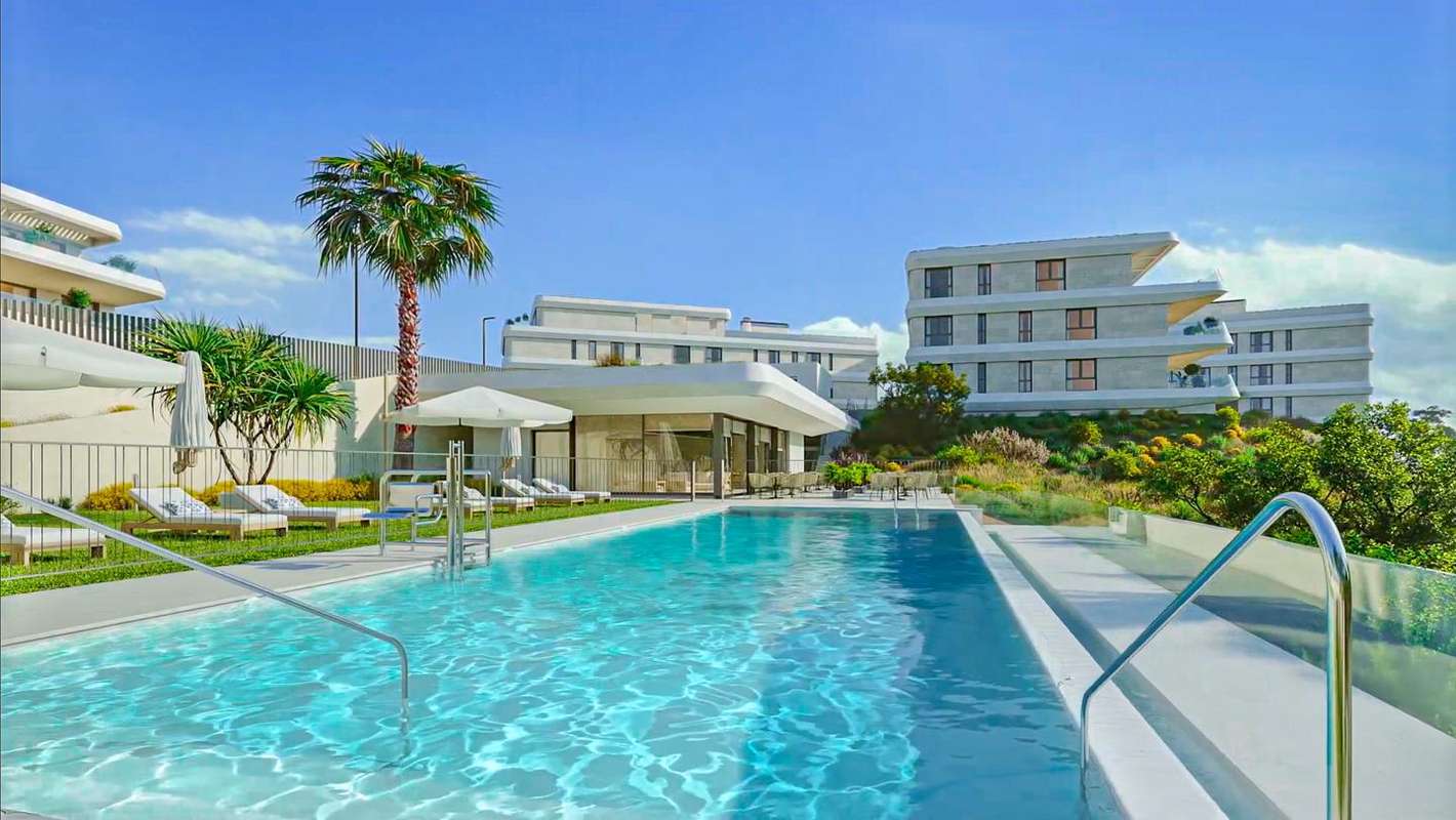 3-bed Apartment in Estepona