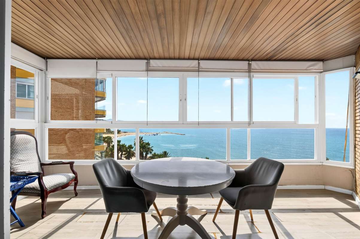 5-bed Apartment in Málaga