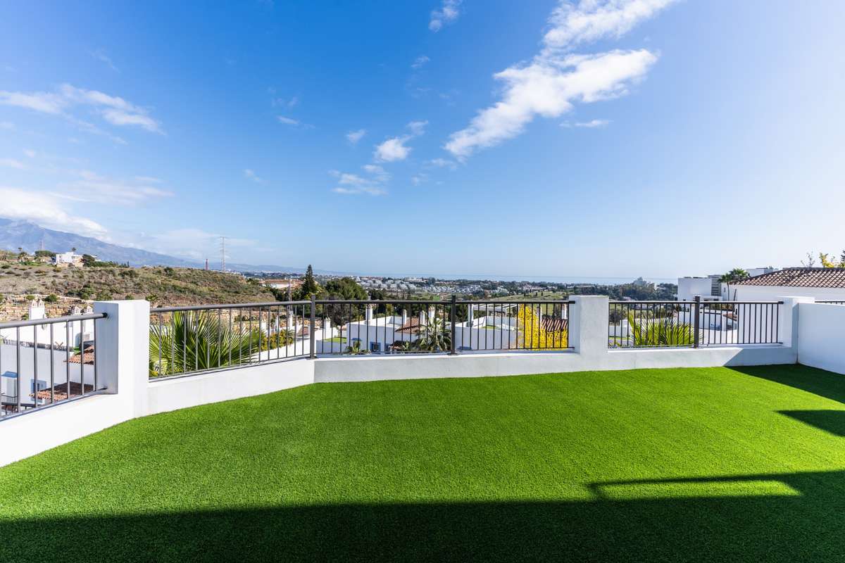 3-bed Apartment in Estepona