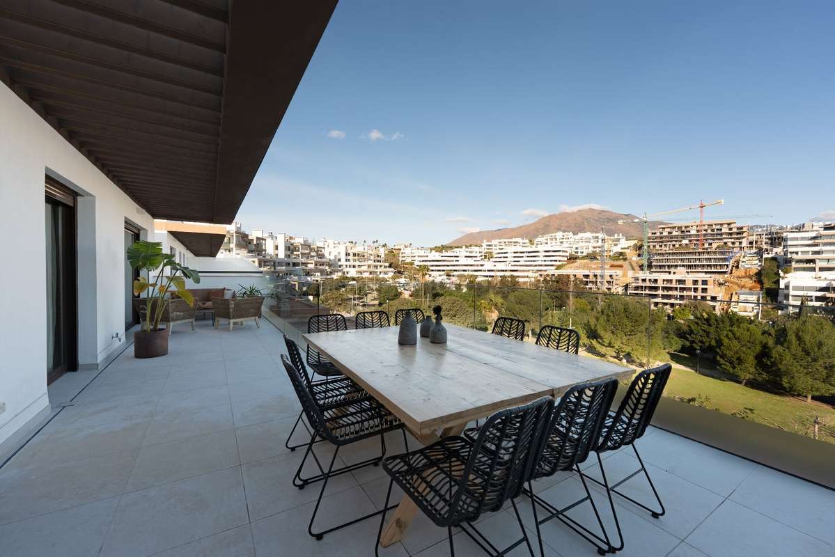 3-bed Apartment in Estepona
