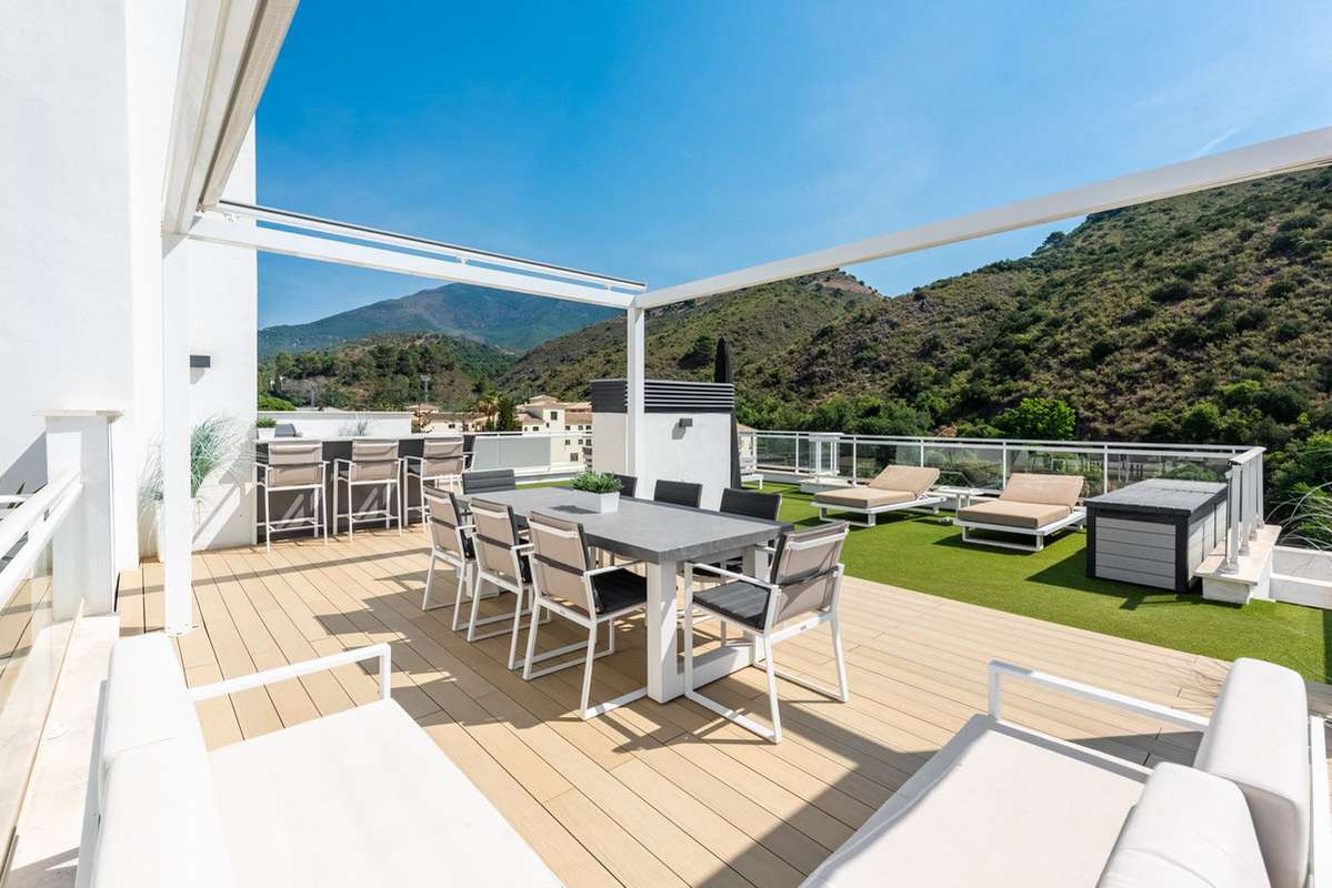 3-bed Apartment in Benahavís