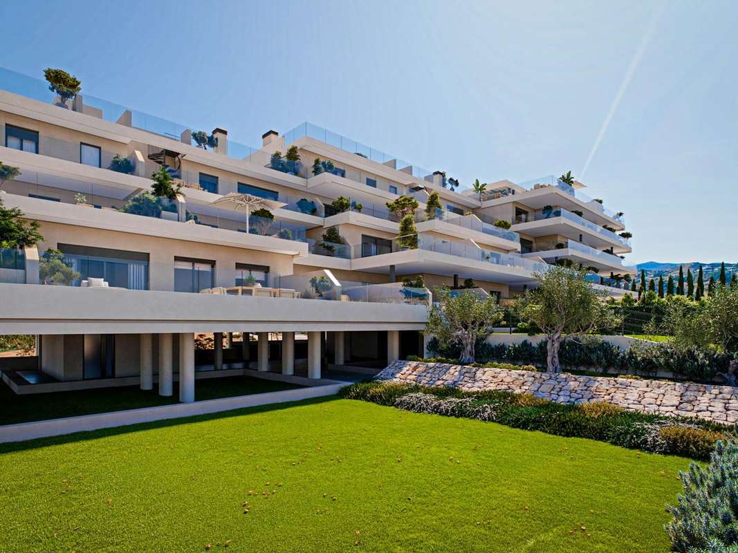 3-bed Apartment in Estepona