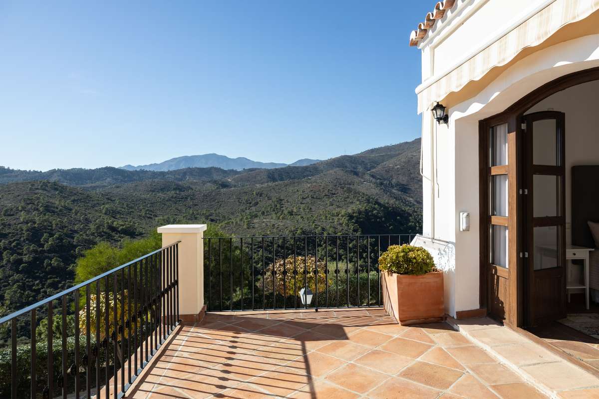 4-bed Townhouse in Benahavís